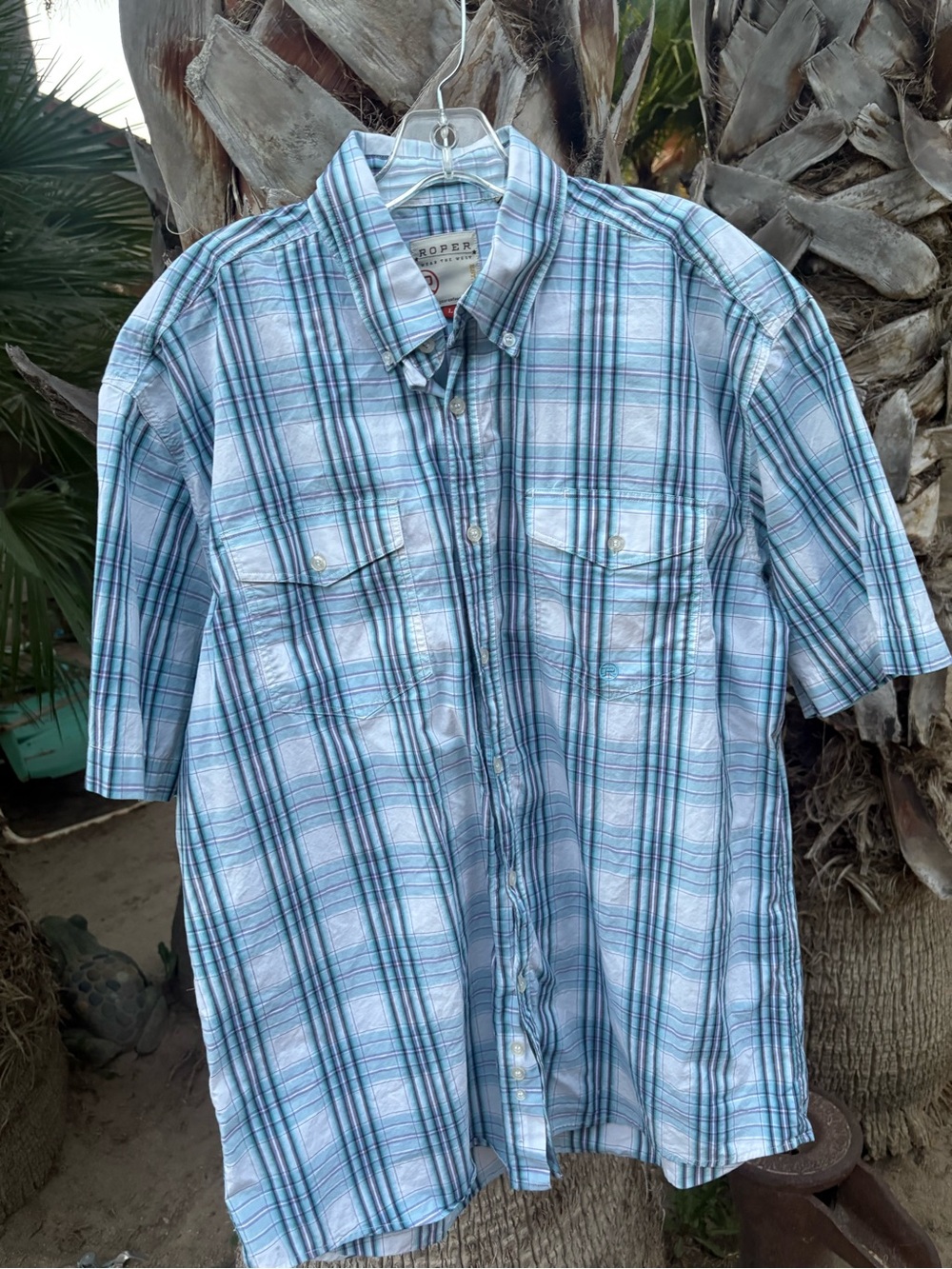 Roper Men's Light Blue and Teal Plaid Short-Sleeve Button-Down Shirt